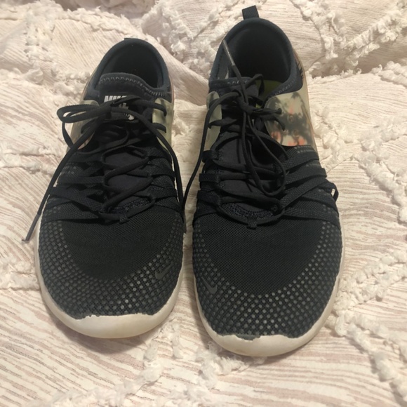 Nike running shoes - Picture 2 of 2